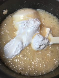 an image of food being cooked in the pot