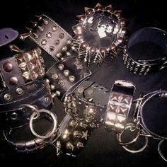 Y2k Accessories, Biker Jewelry, Silly Girls, Funky Jewelry, Alternative Outfits, Jewelry Inspo, Love Bracelets, Not Mine, Accessories Bracelets