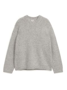 Grey Knitwear, Mohair Jumpers, Water Energy, Grey Knit Sweater, Fall Fits, Mode Inspo, Feel It