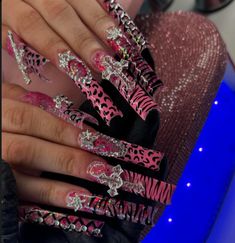 Birthday Nails Baddie, Pink Cheetah Print Nails, Pink Junk Nails, Mcbling Nails, Pink Cheetah Nails, Weak Nails, Cheetah Nails, Punk Nails