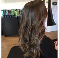 Hairstyle Brunette, Natural Brunette, Brown Hairstyles, Subtle Balayage, Brunette Balayage, Brunette Color, Spring Hair