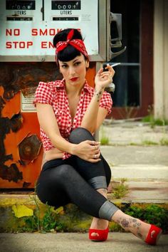 Stile Pin Up, Mode Rockabilly, Pinup Photoshoot, Rockabilly Looks, Fashion 50s