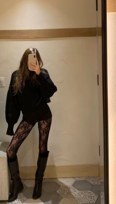 Chique Outfits, Pastel Outfit, Paris Mode, Lace Tights, Neue Outfits, Tights Outfit, Mode Inspo