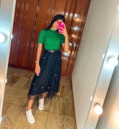 Outfits Church, Curvy Casual Outfits, Cute Skirt Outfits, Effortlessly Chic Outfits, Looks Chic, Cute Skirts, Christian Clothing, Bolivia, Skirt Outfits