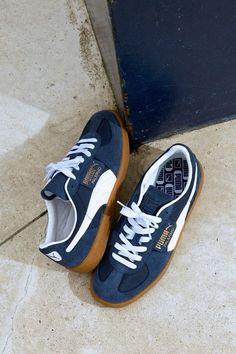 Sneakers Design, Puma Palermo, Trendy Shoes Sneakers, Casual Shoes For Men, Shoe Wishlist, Funky Shoes, White Puma, Puma White, Hype Shoes