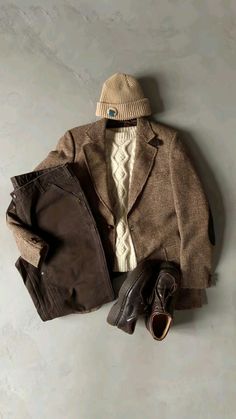 new season color 》brown🙃 Men’s New York Fashion, Grampa Core Outfits, Grandpa Core Aesthetic, Grandpa Aesthetic Outfit, Grandpa Fashion, Grandpa Core, Grandpa Style, Grunge Outfit, Swedish Fashion