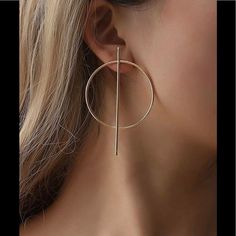 Brand New Round Drop Earrings Metal Color: Gold Material: Metal Details: Round Color: Gold Type: Dangle Style: Casual Eardrop Width: 1.8” Length: 2.8”