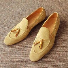 Handmade Mens Beige Suede Leather Tassel Loafers Dress Shoes on Storenvy Loafers Dress, Formal Office, Gentleman Shoes, Suede Leather Shoes, High Ankle Boots, Suede Moccasins, Office Shoes, Moccasins Shoes, Moccasins Slippers