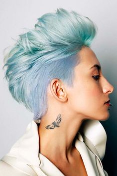 Mode Poses, Sweet Hairstyles, Faux Hawk, Penteado Cabelo Curto, Short Pixie Haircuts, Modern Hairstyles, Pixie Hairstyles, Short Hair Cuts For Women, Great Hair