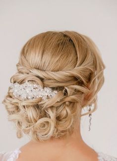 Hair Up Or Down, Elegant Wedding Hair, Bride Hairstyles, Hair Dos, Hair Designs