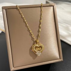 Take Trendy And Cute Love Heart As Essential Design Of The Girls Love Necklace,This Classic And Charming Style Of Women Necklace Symbolised Your Forever Love To Her.Small Love Heart Element Of The Women Gold Necklace Totally Express Your Love To Her Whatever Girlfriends,Wife,Sister,Couple And Lover.The Delicate Heart Choker Also Is Best Selection For Women Or Girls To Daily Matching Various Costume. Perfect Gift: This Necklace Will Be A Special Gift For Friends, Wife, Daughter, Mother, Sister, P Heart Model, Cute Love Heart, Period Tracker, Pendant Choker Necklace, Long Tassel Necklace, Sunflower Pendant, Trendy Necklace, Luxury Girl, S Jewelry