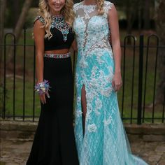 Looks Like Elsa. Great Condition Rachel Allan, Colorful Dresses, Blue Green, Color Blue, Size 2, Prom Dresses, Prom, Womens Dresses, Green