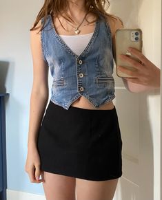 Y2k Jean Vest Outfit, Cropped Jean Vest Outfit, Jean Vest And Skirt Outfit, Niall Horan Aesthetic Outfit, Styling Jean Vest, Niall Outfits Inspiration, Fitted Vest Outfits, Denim Vest Styling, How To Style Jean Vest