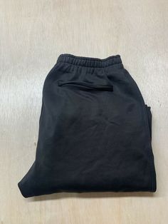 Please check all pictures for measurements Mens Foot Locker Black Elastic Waist Straight Leg Activewear Pants XL. Active Wear Pants, All Pictures, Lockers, Elastic Waist, Active Wear, Straight Leg, Elastic, Pants, Quick Saves