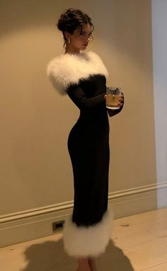 Classy Christmas Party, Glam Outfit, Christmas Party Outfits, Kendall Jenner Outfits, Christmas Party Dress, Glam Dresses, Classy Dress, Elegant Outfit