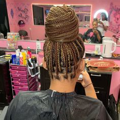 Knotless Bun, Big Braids, Colored Braids, Braided Bun Hairstyles, Long Box Braids, Twist Braid Hairstyles, Hair Done, Box Braids Styling, Braided Hairstyles Updo