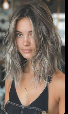 Blended Silver Hair Grey Highlights, Hair Color Ideas Grey Highlights, Highlights Gray Hair Dark Brown, Gray Hair Balage, Gray Strands Of Hair, Dark Hair With Natural Gray, Hair Color Ideas For Dark Roots, Hair Color Ideas For Brunettes With Pale Skin, Silver Medium Length Hair