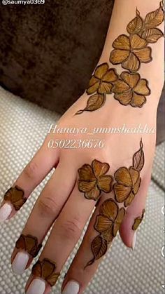 Tattoo Designs Henna, Henna Tattoo Design, Henna Hands, Tattoos Henna, Bridal Mehndi Design, Henna Hand, Easy Henna, Finger Henna Designs, Henna Tattoo Designs Hand