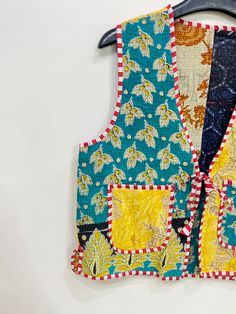 Multicolor Festival Outerwear With Pockets, Traditional Multicolor Outerwear With Pockets, Bohemian Multicolor Outerwear With Pockets, Festive Cotton Patchwork Outerwear, Hippie Jacket, Quilted Clothes, Waist Coat, Kantha Stitch, Vintage Kantha