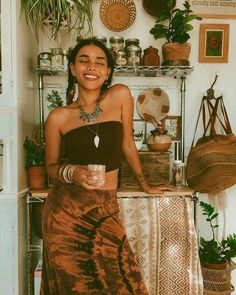 Shirt Torso Women, Free Spirited Woman Aesthetic, Bohemian Fashion Aesthetic, Mode Hippie Boheme, Earthy Aesthetic Clothes, Clean Boho Aesthetic Outfits, Bohemian Earthy Outfits, Hippy Beach Outfits, Earthy Outfits Women