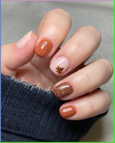 Glitter Thanksgiving Nails - Transition from spooky to spectacular as Halloween ends with our collection of festive Thanksgiving nail designs! Embrace the cozy, fall vibes with cute and short nails or elaborate Thanksgiving nail art ideas perfect for November and autumn. These easy designs capture the essence of Thanksgiving, making your nails the perfect complement to your fall outfits. Get ready to celebrate the harvest season and show off your gratitude with these autumn-inspired nail ideas. Fall Thanksgiving Nails, Thanksgiving Nail Designs, Korean Nail Art, Fall Manicure, Fall Gel Nails, Cute Nails For Fall, Short Nails Art