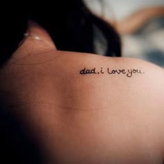 the back of a woman's shoulder that says, i don't love you