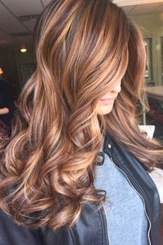 Tiger Eye Hair Color, Brown Hair With Caramel Highlights, Latest Hair Color, Medium Brown Hair, Caramel Hair, Hair Color And Cut, Hair Color Balayage, Hair Color Trends, Brown Hair Colors