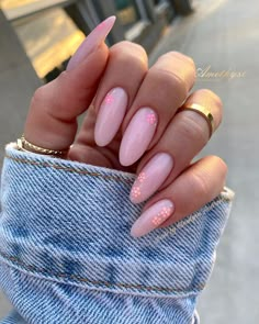 Best Almond Nails, Almond Nails With Design, Almond Nails Inspiration, Beachy Nail Ideas, Classy Summer Nails, Summer Nails French, Ny Nails, Nail Summer, Beachy Nails