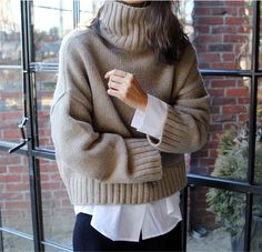 Image shared by Ann-Sofie. Find images and videos about girl, fashion and style on We Heart It - the app to get lost in what you love. Mode Casual, Chunky Sweater, Fashion Mode, Street Style Outfit, Fall Winter Outfits, Sweater Weather