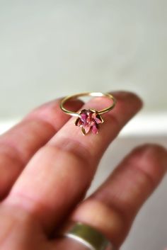 Unique raw Ruby ring in 14K yellow gold fill. My bestselling lotus ring design, now in yellow gold or fill! A handcrafted 14K gold fill band with my etched cup filled with raw Ruby chips in a mosaic pattern, my signature design. Organic, natural ruby reds in varying shades look pretty and unique next to the yellow gold color. Ruby is July's birthstone. Made to order, to size. Scroll to read all the details. I love this ring as sparkly, any occasion present for her, Women's July birthstone gift f Today Gold Price, Valentines Theme, Lotus Flower Jewelry, Gem Engagement Rings, Unique Gifts For Sister, Custom Birthstone Ring, Lotus Flower Ring, Luxury Gifts For Women, Lotus Ring