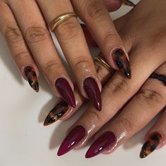 Burgundy Brown Nails, Nails For Fall Autumn, Nail Art Red Nails, Nail Polish Aesthetic, Fall Autumn Nails, Polish Aesthetic, Nail Art Gel Nails, Art Gel Nails, Aesthetic Nail Art