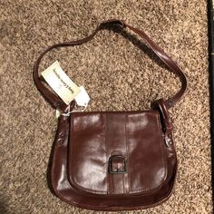 Vintage~ 1980’s Sears Brown Leather Shoulder Carry On Handbag. It Hangs With Strap At 22” Inches. The Outside Purse Measurement Is: *12 X 9 X 2” Inches The Outside Zipper Compartment Measurement Is: 7 1/2 X 7” (Extra Space To Put Your Belongings) The Inside Purse Measurement Is: *5 X 9” Inches The Inside Purse Has 4 Compartments To Put Your Belongings. One Compartment Is 9 X 5 With A Snap Button To Put Extra Belongings. Thanks For Looking & Please Look At More Purses I Have Listed!! Brown Purses And Handbags, 90s Purses, Inside Purse, Paper Grocery Bags, Brown Leather Purse, Vintage Coach Bags, Brown Purse, Leather Satchel Handbags, Bags Vintage