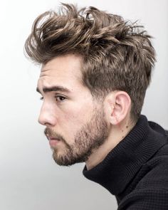 The messy, tousled top in this hairstyle contrasts against the short sides for a definitively masculine look. The facial hair is, no doubt, a bonus! Medium Length Mens Haircuts, Mens Medium Length Hairstyles, Mens Haircuts Medium, Mens Hairstyles Medium, Medium Length Hair Men, Hairstyles Men, Medium Long Hair, Midlength Haircuts