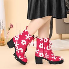 Make your sleek style floral print in these bold combat boots detailed with a front lace-up, side zip closure, and cute design. These Combat Boots Series are the right height to be cute and edgy but also comfortable enough. Floral print and bear patterns can be decorated with your casual appearance. Cute Printed Combat Boots, easy to go with all outfits, wear them with jeans, trousers, dresses, shorts, or denim. Good options for parties, sweet dating, shopping, festivals, banquets, office outfit