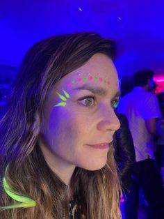 Black Light Face Paint, Sports Day Makeup, Neon Party Makeup, Glitter Bar