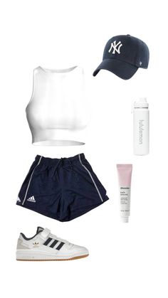 Summer Outfits 2023 Sporty, Outfit Ideas Sporty Casual, Summer Outfits Baseball Game, Outfit Layout Casual, Summer Sporty Outfits Aesthetic, Cute Casual Sporty Outfits, Outfit Ideas For Gym School, Simple Outfit Inspo Summer, Outfit Boards Summer