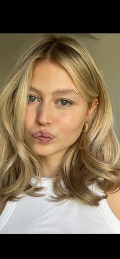 Mid Length Dirty Blonde Hair, French Haircuts, Mollie Campsie, French Haircut, French Girl Hair, Blonde Haircuts, Haircut Inspo, Balayage Blonde, Blonde Hair Inspiration