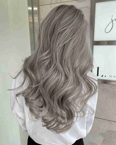 Blonde Hair Levels, Grey Balayage, Ash Gray Hair Color, Light Ash Blonde Hair, Graying Hair, Hair Levels, Hair Pale Skin