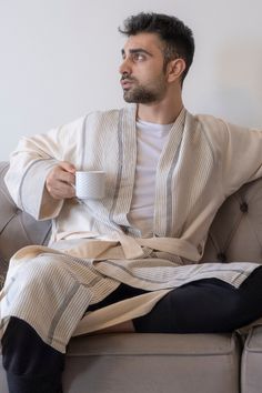 100% Turkish Cotton Kimono robe, unisex bathrobe Highly absorbant, lightweight. Machine washable warm/cold.Hang Dry is best for durability. Small to 3XLarge You may order luxurious gift box via the link below; https://www.etsy.com/listing/916109929/luxurious-gift-boxes?ref=shop_home_active_1&frs=1 Relaxed Fit Comfortable Outerwear For Lounging, Comfortable Relaxed Fit Outerwear For Lounging, Cotton Winter Sleepwear, Winter Cotton Sleepwear For Relaxation, Summer Cotton Sleepwear For Relaxing At Home, Comfortable Relaxed Fit Cotton Outerwear, Long Sleeve Relaxed Fit Robe For Home, Relaxed Fit Long Sleeve Home Robe, White Cotton Outerwear For Loungewear