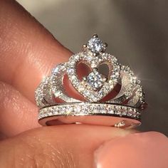 Reposting This Exquisite Ring I Purchased Here On Poshmark.Very Beautiful And Elegant But Did Not Fit On The Finger I Wanted It Fordelicate Details And Gorgeous Craftsmanship Princess Tiara Ring, Quinceanera Jewelry, Crown Ring Princess, Diamond Crown Ring, Tiara Ring, Diamond Crown, Crown Ring, Handmade Fashion Jewelry, Gemstone Engagement