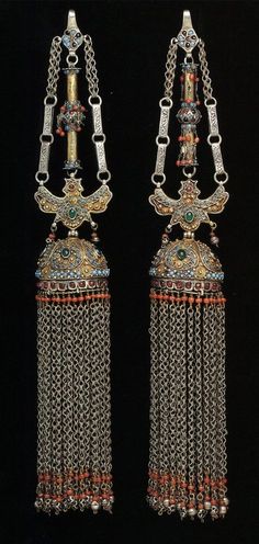 Uzbekistan | Pair of temple pendants; partly fire-gilded silver, turquoise, coral and other materials. H: 36 cm | ©The Splendour of Ethnic Jewelry: From the Colette and Jean-Pierre Ghysels Collection. #earrings #antiquejewelry Afghan Jewelry, Black Gold Jewelry, Turquoise Jewelry Native American, Fashion Jewelry Sets, Ancient Jewelry, Ethnic Jewelry, Ring Handmade, Silver Turquoise