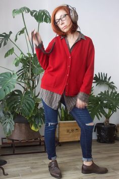 Pure wool lipstick red cardi from 60s. Hip length, deep V, original buttons, patch pockets. Soft, lightweight and warm.Labeled 46Best for S/M✂ --- MEASUREMENTS --- ✂☛ bust: 45.6" / 116cm ☛ waist and hips free size☛ total length: 23.6" / 60cmMaterial: Pure woolCondition: excellentManufacturer: Gunter Elisabetha------------------------------------♕ our model's height is 5' 5" / 166cmbust: 33.9" / 86cmwaist: 25.6" / 65cmhips: 36.6" / 93cm ♕--------------------------------------- ✂ REVIEWS --- ✂We a Red Button-up Cardigan For Winter, Red Button-up Sweater, Red Wool Cardigan For Fall, Red Retro Winter Cardigan, Retro Red Winter Cardigan, Red Button Cardigan For Fall, Red Buttoned Cardigan For Fall, Fall Red Buttoned Cardigan, Classic Red Outerwear For Layering