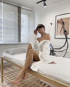 Spa Marketing, Laser Removal, Laser Hair Removal Machine, Hair Removal Machine, Salon Interior Design, Social Media Design Inspiration, Beauty Spa, Branding Photos