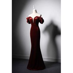 This Off-shoulder V-neck Burgundy Velvet Mermaid Formal Dress Plus Size is perfect for making a statement at your next formal event. Made from a luxurious velvet fabric in a rich burgundy hue, this mermaid-style gown features a deep V-neckline and off-shoulder detailing for an alluring look. The fitted silhouette is sure to flatter your figure, while the floor-length hem creates a sophisticated finish. Plus size options are available for a tailored fit. Dress length: 59inches /150cm (can be cust Formal Dress Plus Size, Polka Dot Wedding Dress, Nontraditional Wedding Dress, Antoinette Dress, Gothic Wedding Dress, Rich Burgundy, Queen Dress, Burgundy Velvet, Mermaid Style