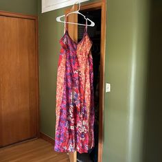 Multicolored Maxi Dress Size Large Flowy And Lightweight Never Worn Braided Tie Waist Belt And Ruffled Detailing Pink Vibrant Print Midi Dress For The Beach, Pink Midi Dress With Vibrant Print For Beach, Pink Vibrant Print Dress For Beach Cover-up, Multicolor Floral Print Sundress For Beach, Pink V-neck Midi Dress Beach Cover-up, Pink V-neck Midi Beach Cover-up Dress, Pink V-neck Midi Dress For Beach Cover-up, Pink V-neck Midi Dress For Beach, Pink Midi Dress For Vacation