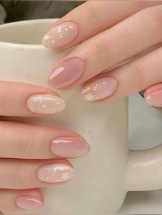 xhs | nails Korean Glossy Nails, Japanese Gel Nail Designs Simple, Milk Tea Nails, Short Nail Aesthetic, Xhs Nails, Classy Nails French Tip, Short Nails Valentines, White Nails Chrome, Classy Nails French