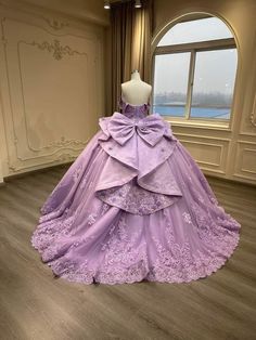 Charro Purple Quince Dress, Purple Quince Dress With Flowers, Quince Dress Lilac, Quinceñera Dresses Purple, Tangled Quinceanera Theme Dress, Xv Dresses Purple, Quinceanera Lavender Theme, Rapunzel Quince Dress, Rupunzel Quince Theme