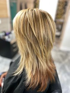 Long Shag Straight Hair, Choppy Layers For Long Hair Straight, Long Shag Hairstyles, Rocker Hair, Shaggy Long Hair, Long Shag Haircut, Layered Hair With Bangs, Long Shag, Haircuts For Medium Length Hair