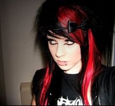 scene girls hairstyles red and black - Here ya go Emily Rave Hairstyles, Black Red Hair, Emo Girl Hairstyles, Emo Hair, Scene Girls, Scene Fashion