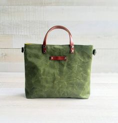 Waxed Canvas Tote -small- in Army GREEN "Dark Green", for men, for women, unisex tote, fall fashion, rustic, autumn, winter, harvest, carry Waxed Canvas Tote Bag, Rustic Autumn, Bag Patterns To Sew, Waxed Canvas, Green Dark, Diy Bag, Casual Bags, Bag Pattern, Canvas Bag